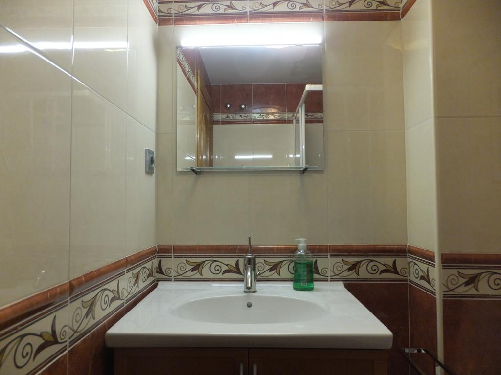 Www Apartamento Conde De Leon Wordpress Com Parking Opcional Exterior photo